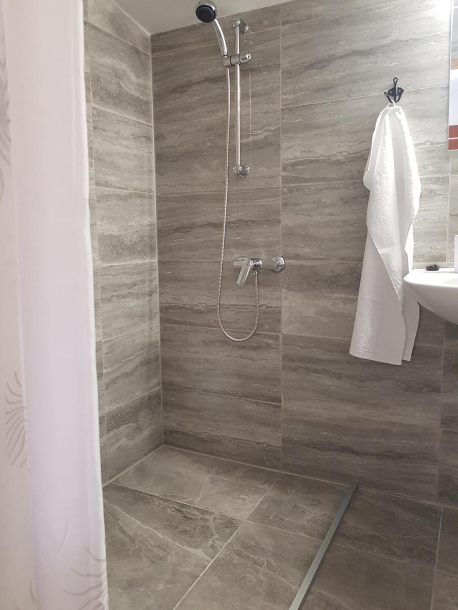 Rooms Horvat คาปรินา ภายนอก รูปภาพ