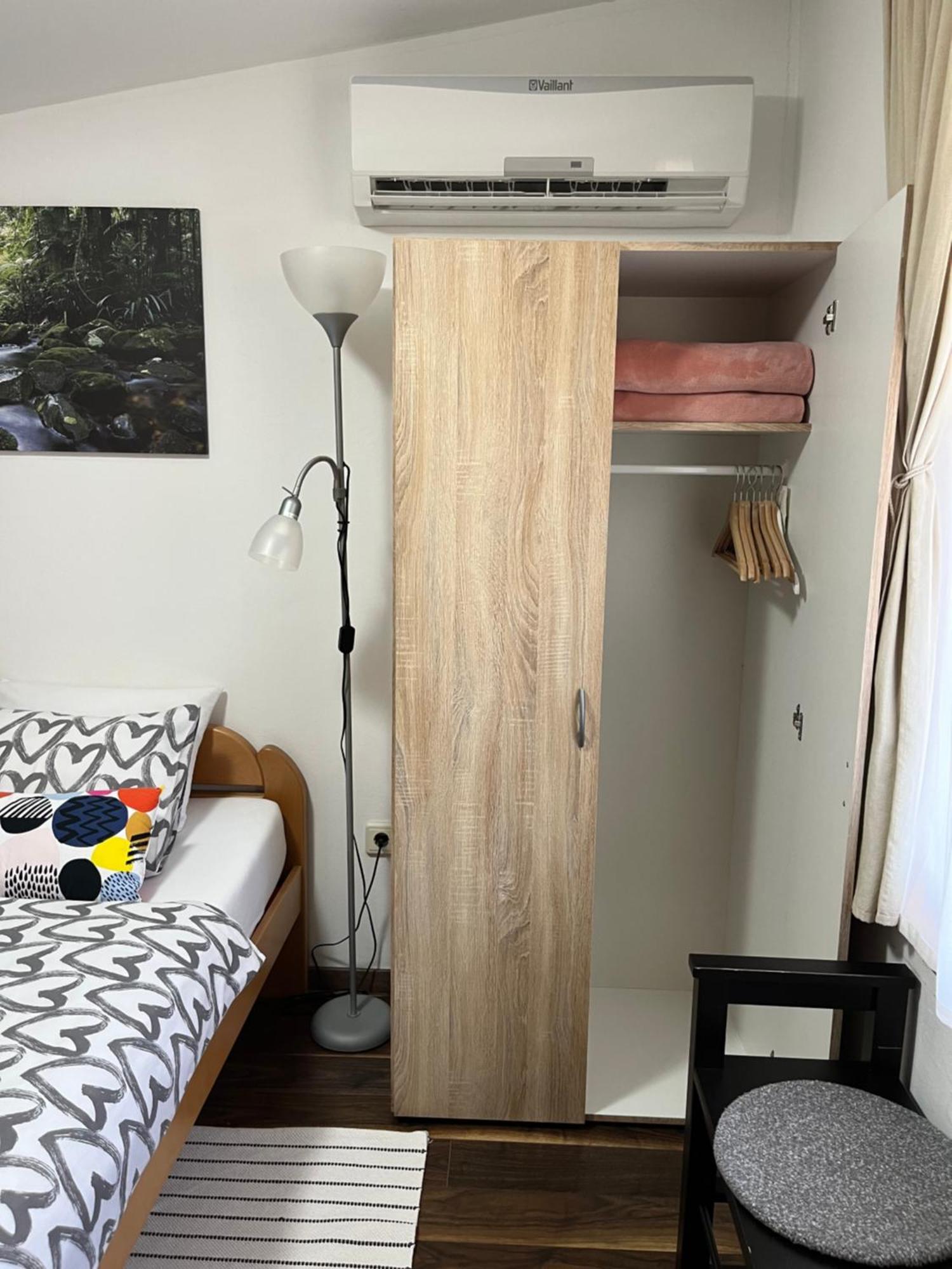 Rooms Horvat คาปรินา ภายนอก รูปภาพ