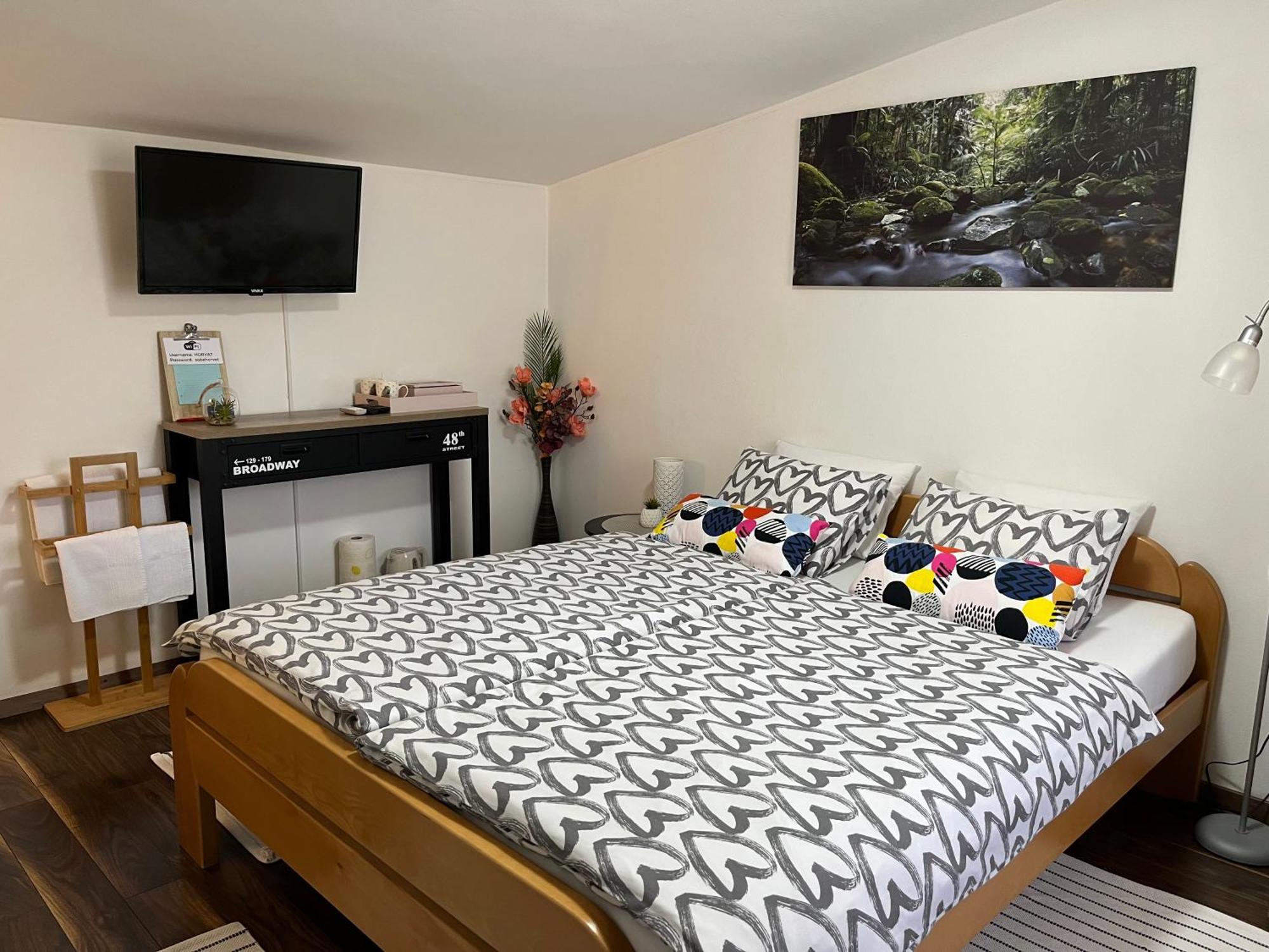 Rooms Horvat คาปรินา ภายนอก รูปภาพ